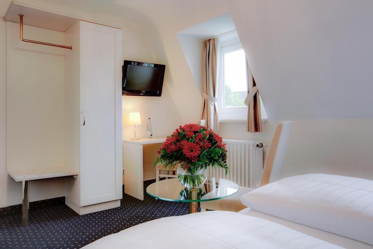 Hotel Fuerst Bismarck Hamburg Exterior photo